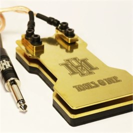 {{productViewItem.photos[photoViewList.activeNavIndex].Alt || productViewItem.photos[photoViewList.activeNavIndex].Description || 'Педаль - HM Plate Brass Heavy Duty'}}